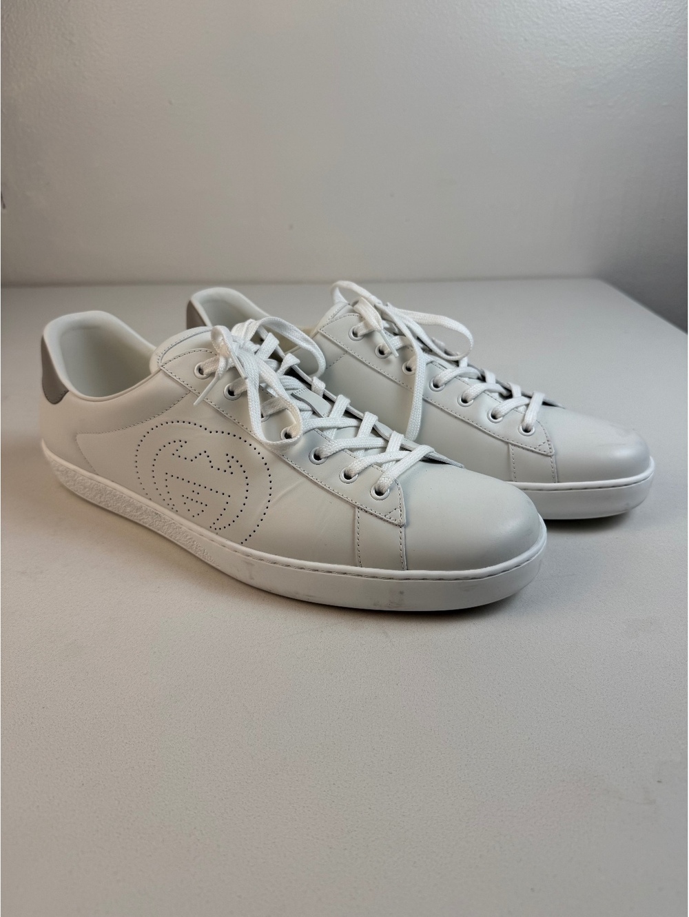 Gucci Ace Men’s Perforated Interlocking G Leather Sneakers Size 15 White Grey